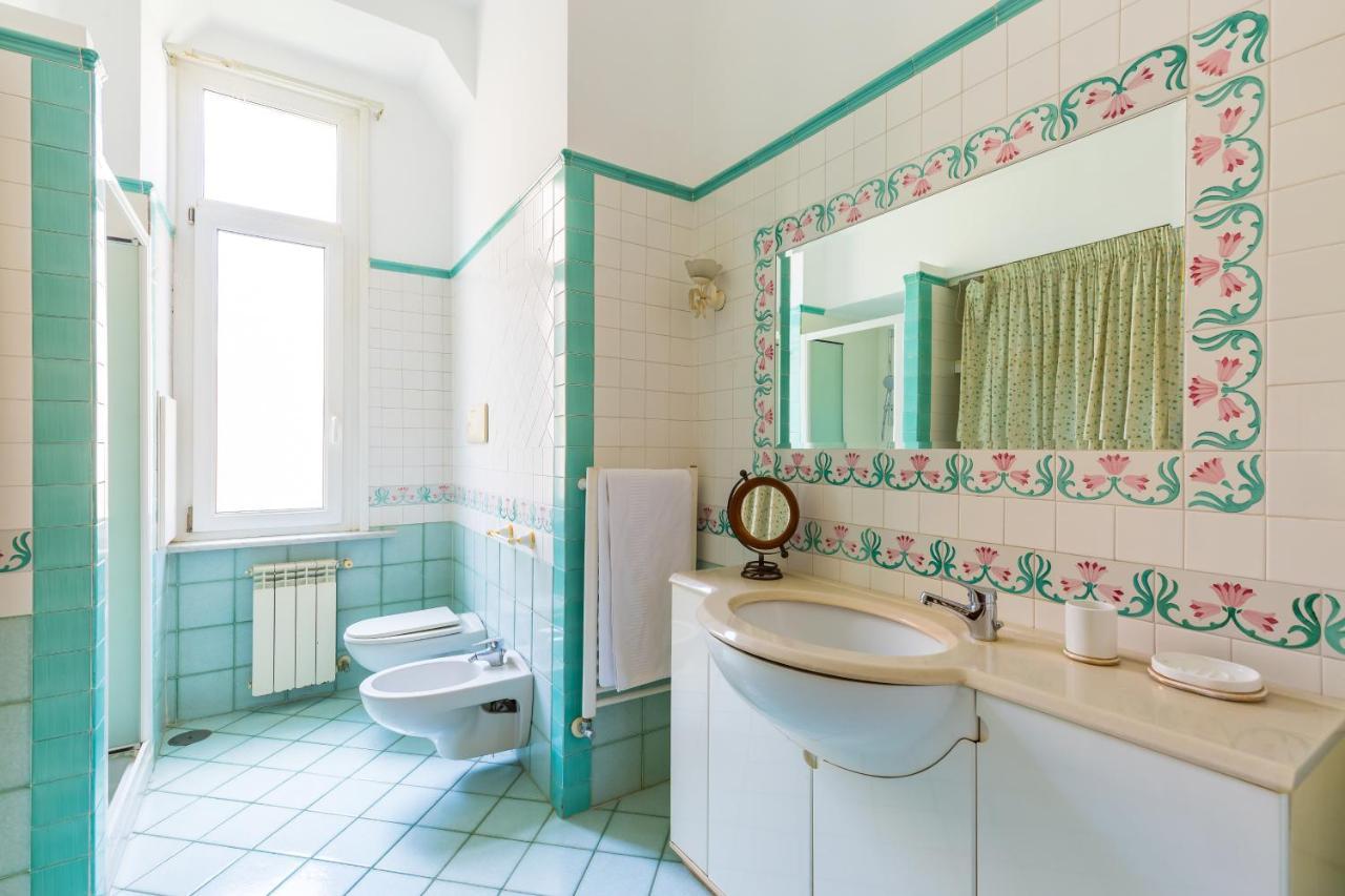 Grand Classic Apartment At San Martino By Napoliapartments Kültér fotó