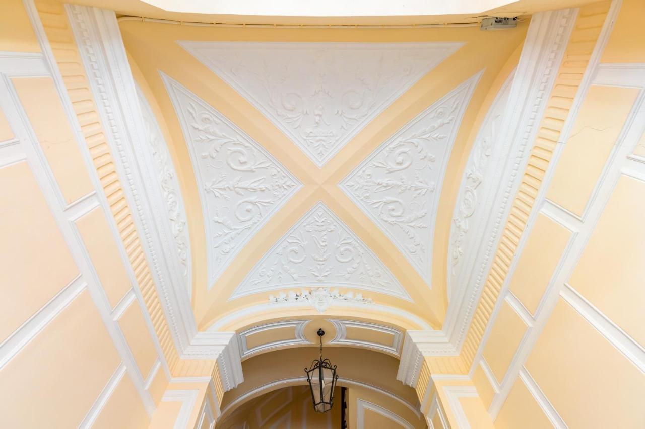 Grand Classic Apartment At San Martino By Napoliapartments Kültér fotó