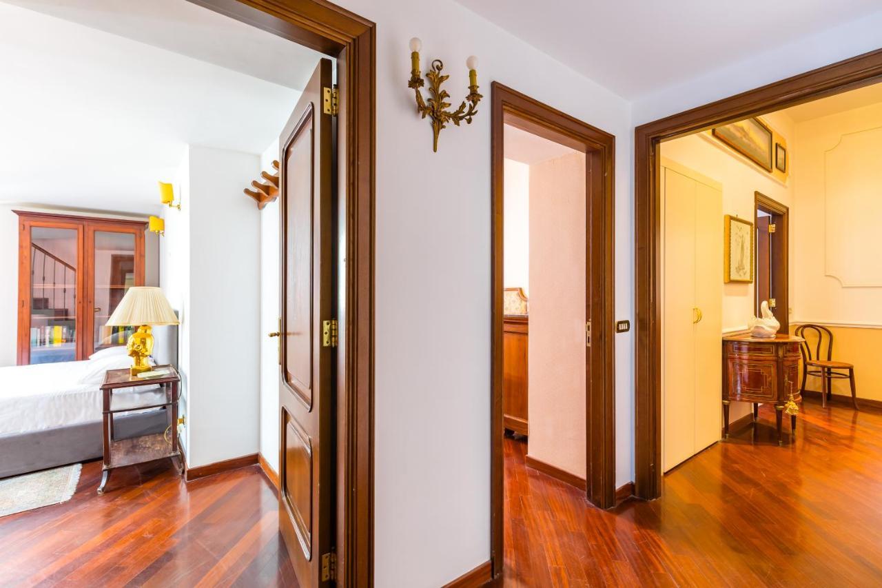 Grand Classic Apartment At San Martino By Napoliapartments Kültér fotó
