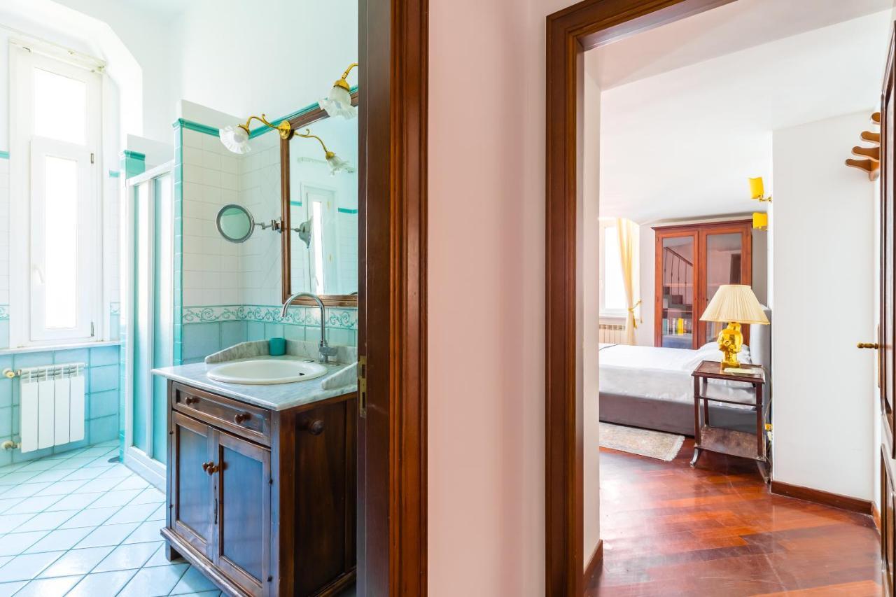 Grand Classic Apartment At San Martino By Napoliapartments Kültér fotó