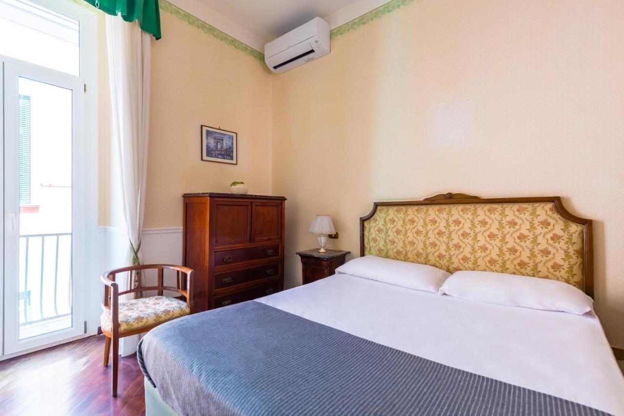 Grand Classic Apartment At San Martino By Napoliapartments Kültér fotó