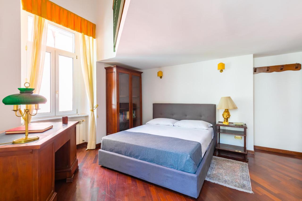 Grand Classic Apartment At San Martino By Napoliapartments Kültér fotó