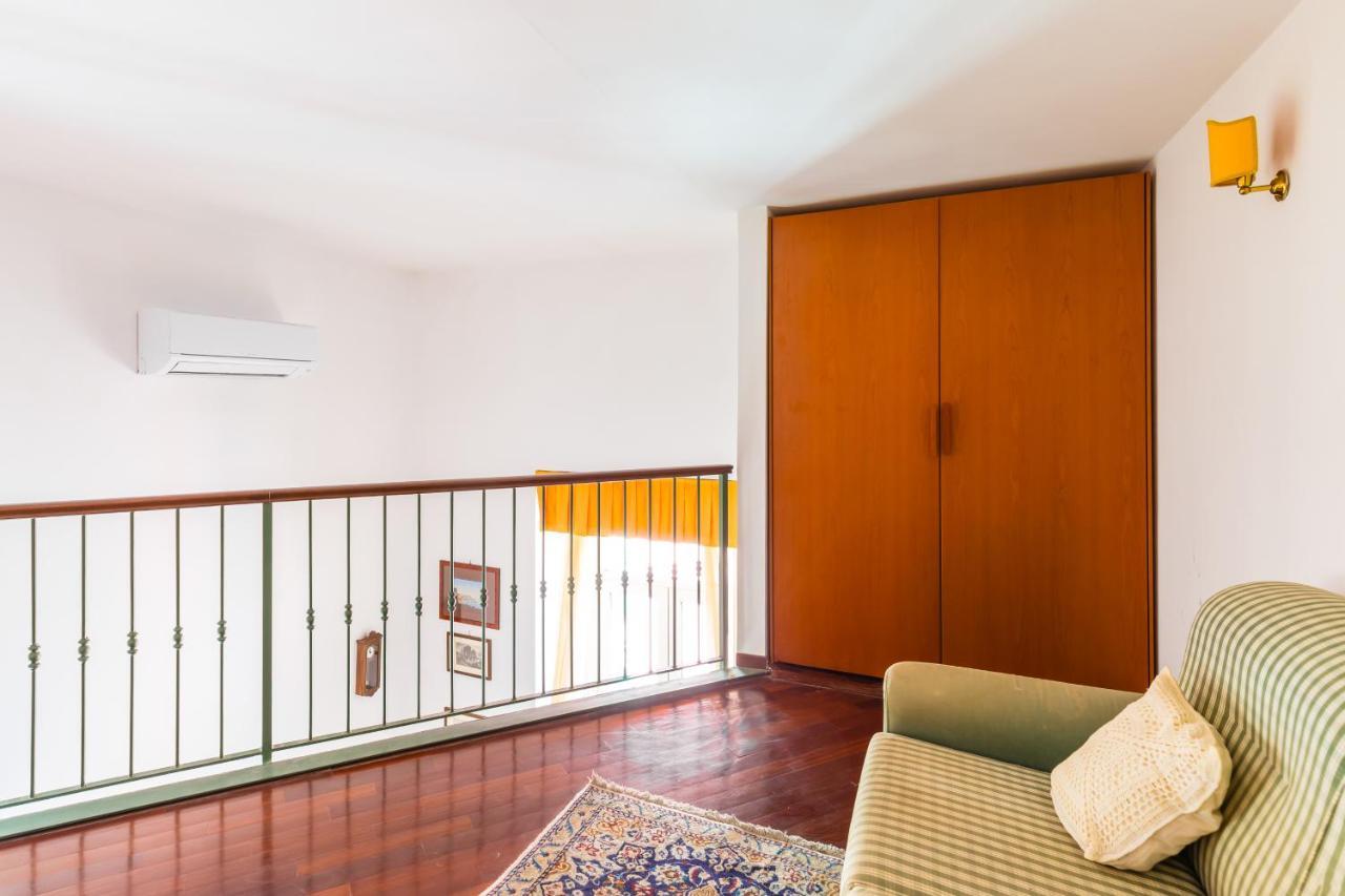 Grand Classic Apartment At San Martino By Napoliapartments Kültér fotó